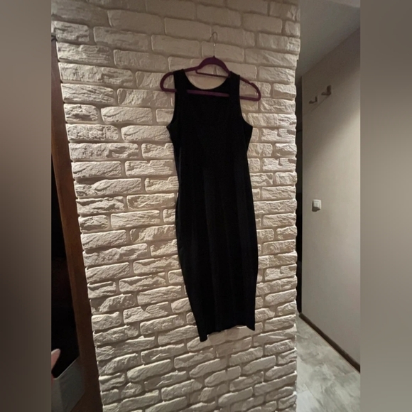 Classic Sleeveless Black Tank Dress - Women's - Picture 2 of 4